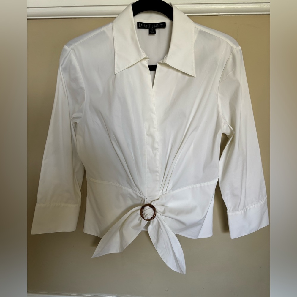 Lafayette 148 New York off-white women's Blouse. Size 6
